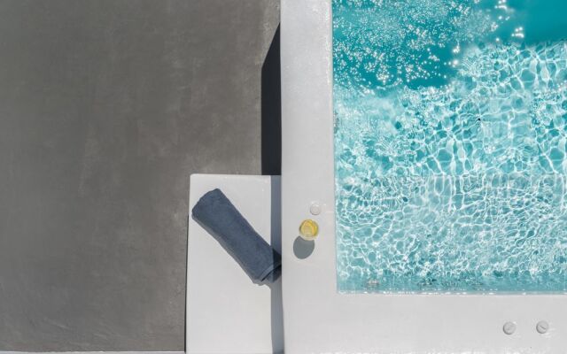 Infinity Collection Privé- Adults Only