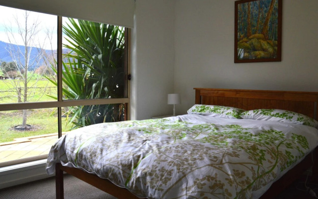 Alpine Views Unit 2 - Porepunkah