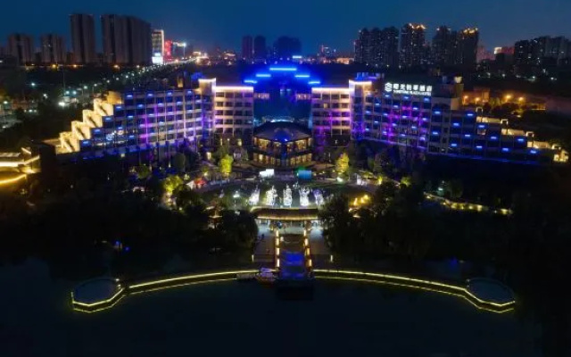 Sunstone Plaza Hotel