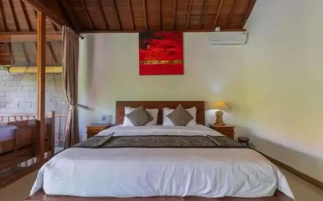Sari Bungalow
