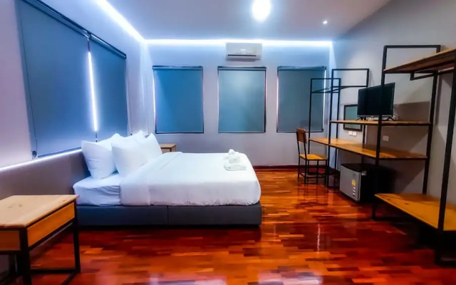 The Riva Vientiane Hotel