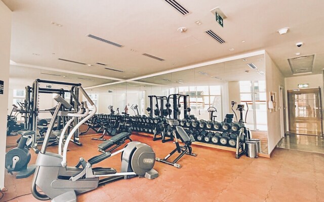 LUX - Binghatti Canal View Suite