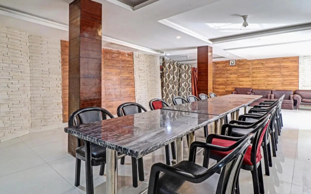 Collection O 80479 Yash Continental