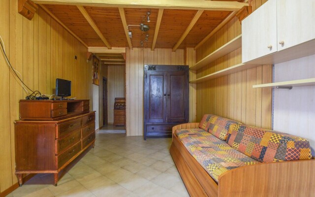 Stunning Apartment in Roccalbegna With 3 Bedrooms