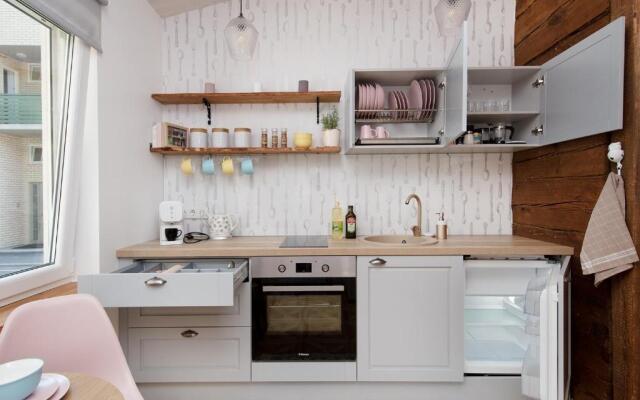 Cute apartment, next to old town, with free parking
