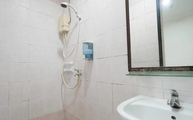 Amrise Hotel