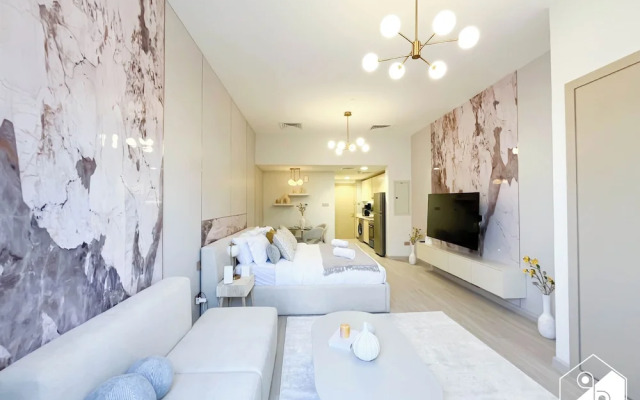 Stylish Ground-floor Studio JVC