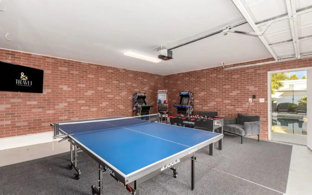 Modern-terranean Retreat 2 Masters Pool Spa Games