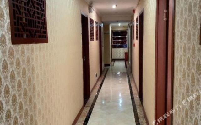 Yaxuan Business Hostel