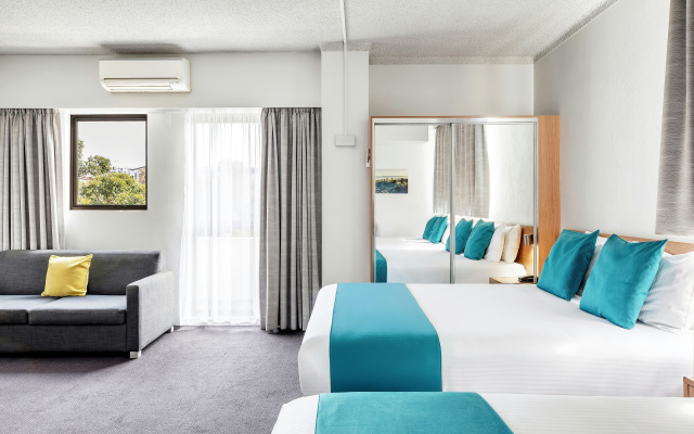 Metro Hotel Miranda