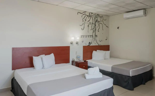Hotel Windsor Plaza