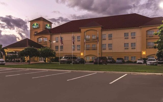 La Quinta Inn & Suites Alamo at East McAllen