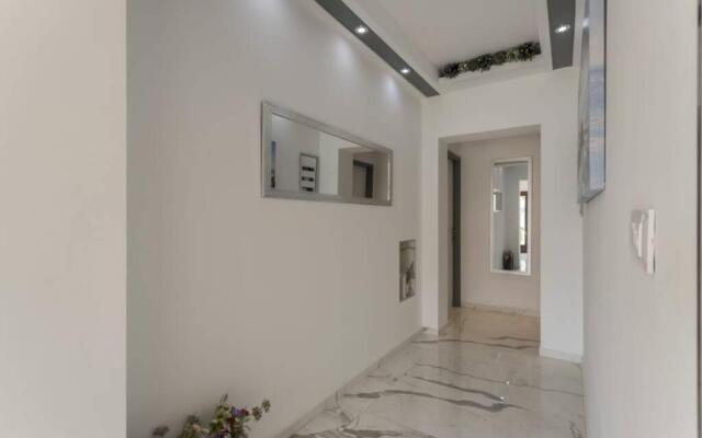 Royal Platinum Studio Apartment