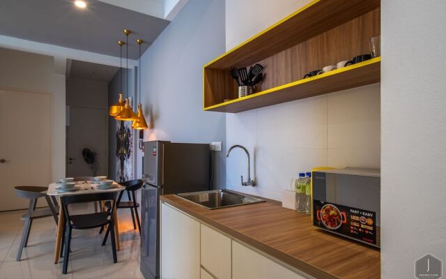 Arte S Penang by Cozynest