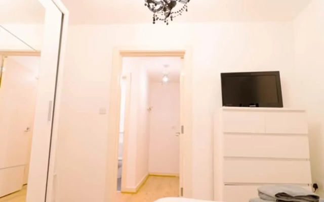 1 Bed - Sleeps 2 - 7 min Walk to Hackney Station