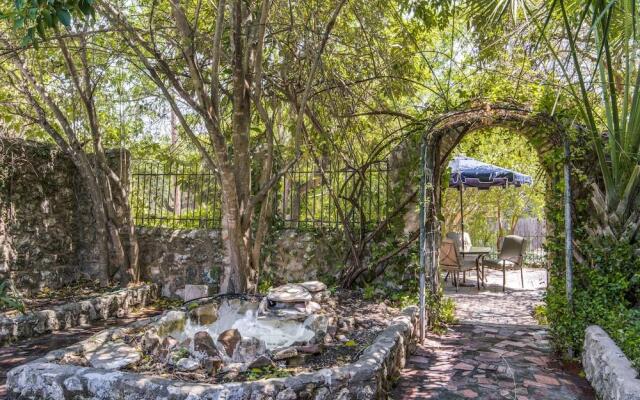 Bonner Gardens B&B