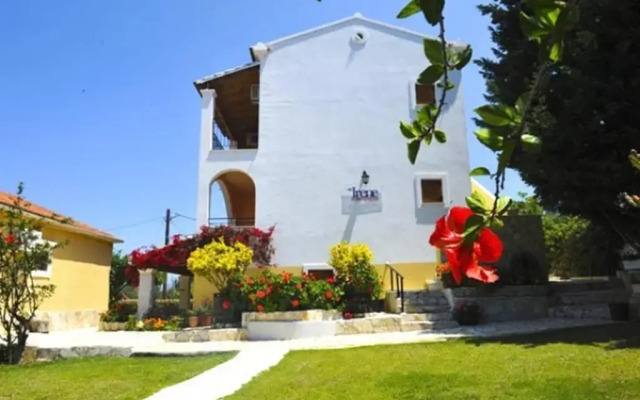 Irene Apartments Acharavi