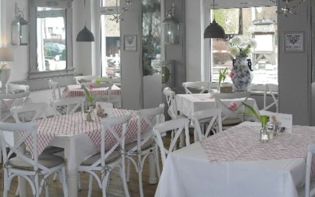 Havel Lodge Hotel