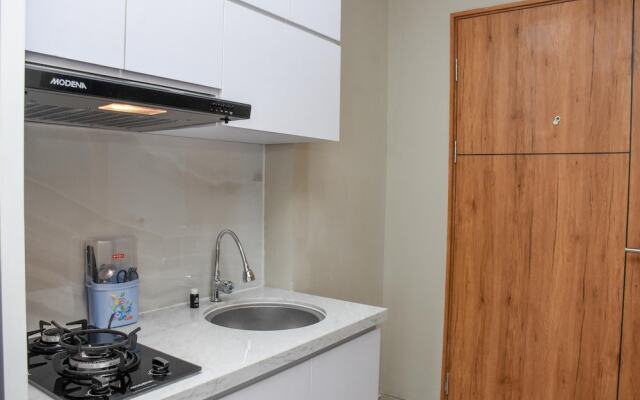 Comfort Studio at LRT City Jatibening Apartment
