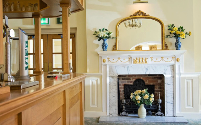 Waveney House Hotel