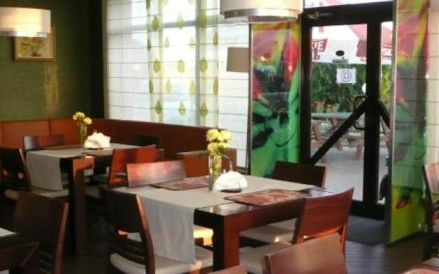 Restauracja Oaza Pokoje Goscinne