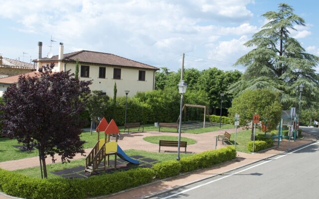 Giuly Rosselmini Residence