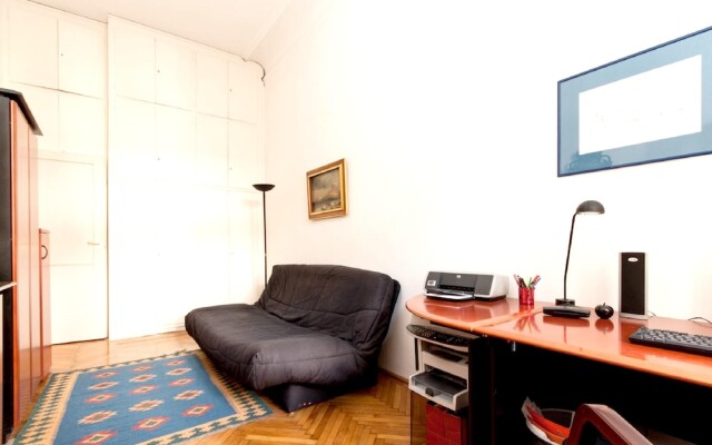 Apartment With 3 Bedrooms in Budapest, With Wonderful City View, Terra