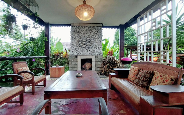 Villa Makcik Yogyakarta