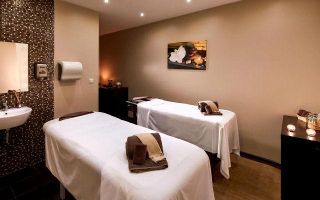Santa Eulália Suite Hotel & SPA