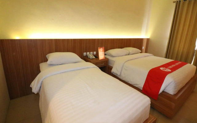 NIDA Rooms Tugu Railway Station