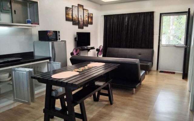 2-bedroom next-door apartments are available, each good for 12 guests, just 3km or 3min ride to Pico de Loro Cove (we provide guest endorsement good for 1 week!) & to Calayo Cove & to Papaya Cove beaches & boat-tour