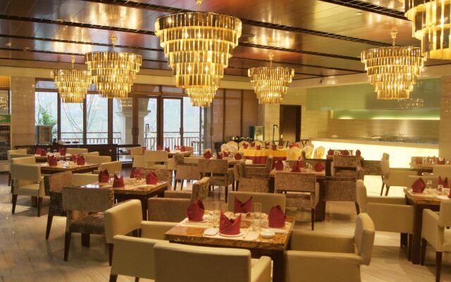 Poli Hot Spring International Hotel - Gu