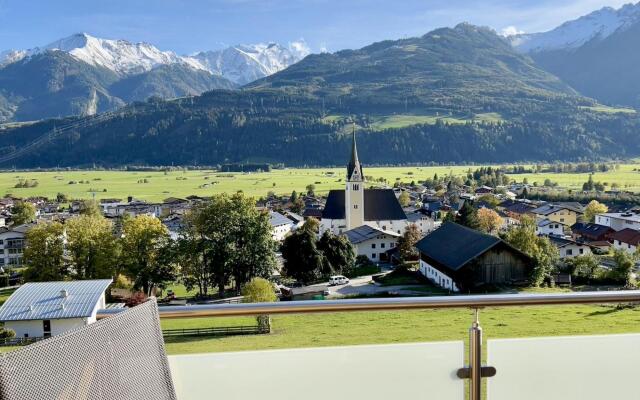 Hilltop apartment in Piesendorf with balcony