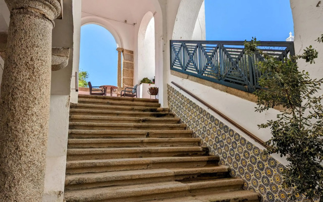Hotel Solar De Monfalim