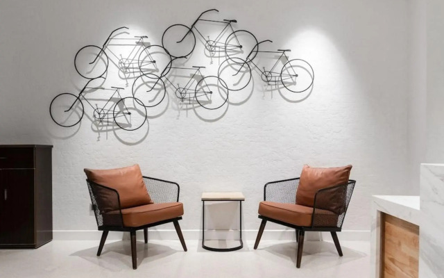 Bi Ecosuites Hanoi
