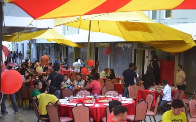 Lucky 9 Budget Hotel