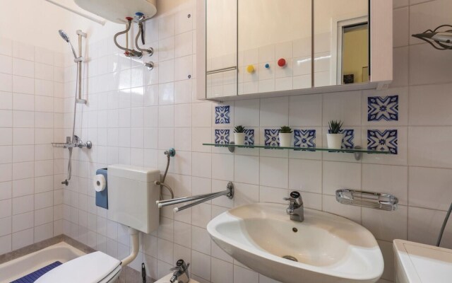 Nice Apartment in Medulin With Wifi and 2 Bedrooms