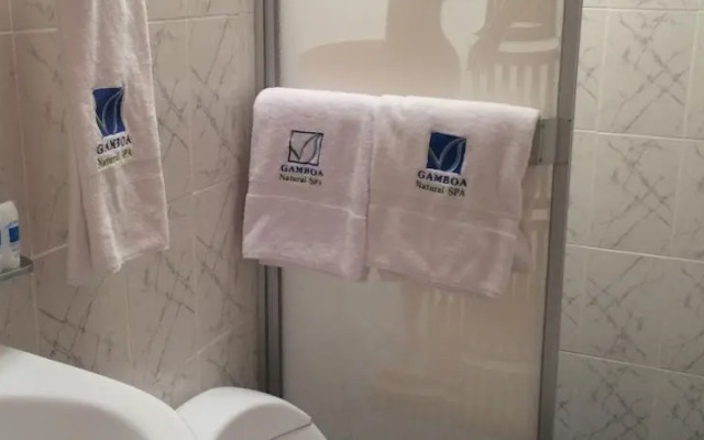 Natural Gamboa Hospedaje  Spa