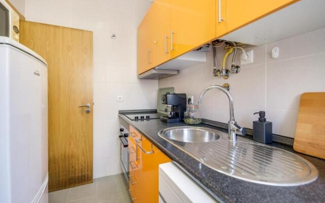 GuestReady -- Cream and Wood Stay in Alcântara