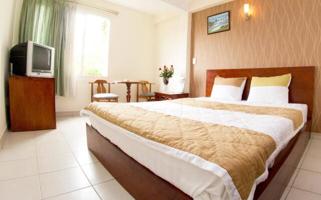 Phong Lan Hotel