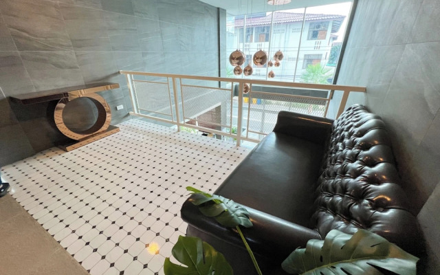 Matini Premium Hotel