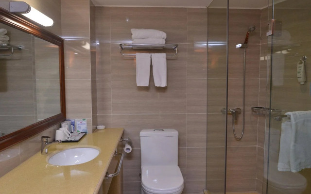 ibis Chongqing Ranjiaba