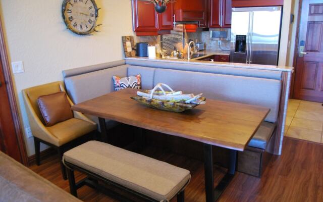 White Pines 1-BD at Westgate - Eclipse