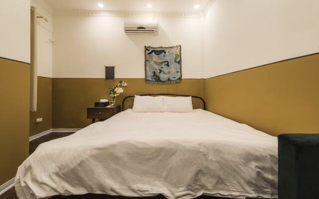 Chloe & Leo Homestay