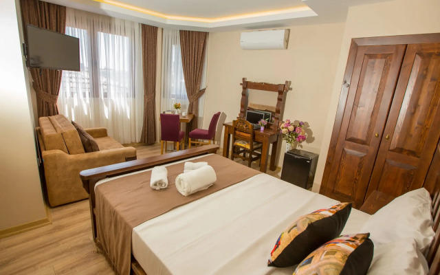 The Peraport Hotel