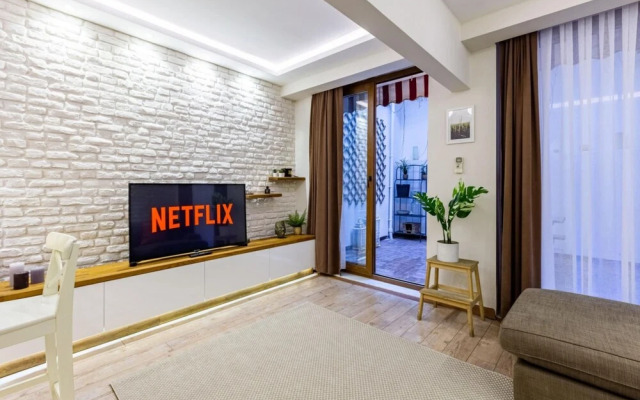 Missafir Excellent Flat With Backyard in Nisantasi