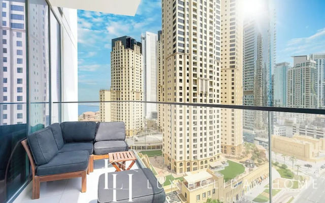 LUX Contemporary Suite Marina View 6