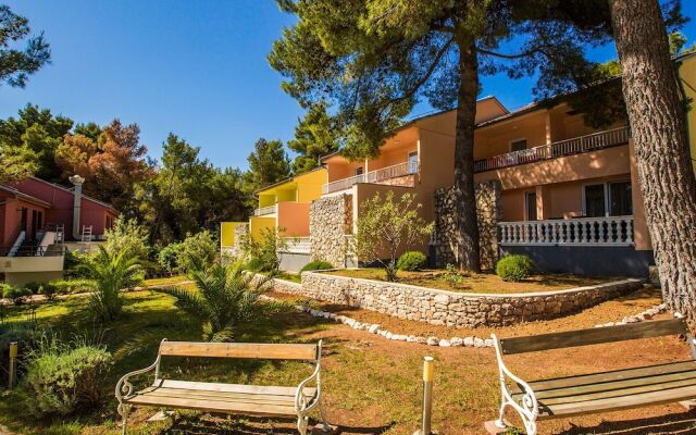 Tidy Apartment with Ac, Just 12 Km. From Sibenik