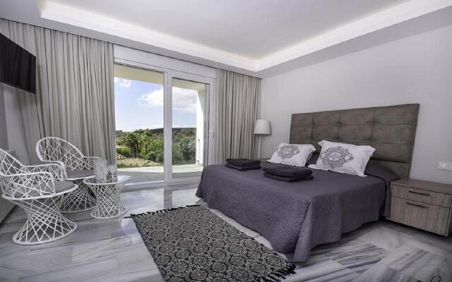 Exquisite villa near beach with Heated pool