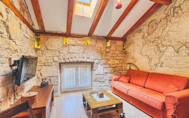 Apartment Clerisseau